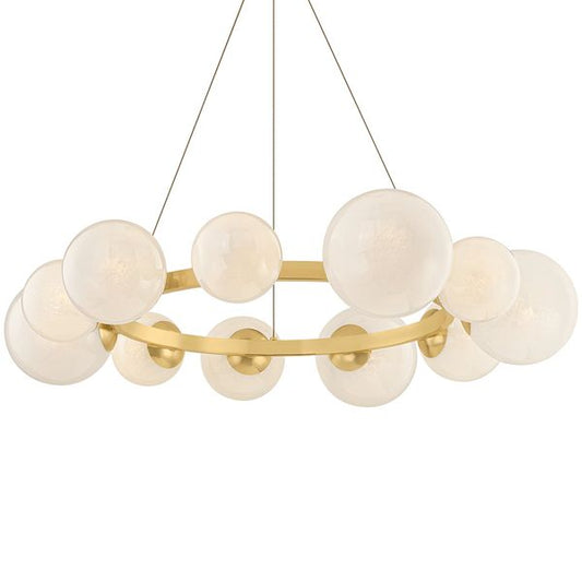 Lampa wiszaca o klasycznym wykonczeniu z lyagodnym konturem w odcieniu bieli
